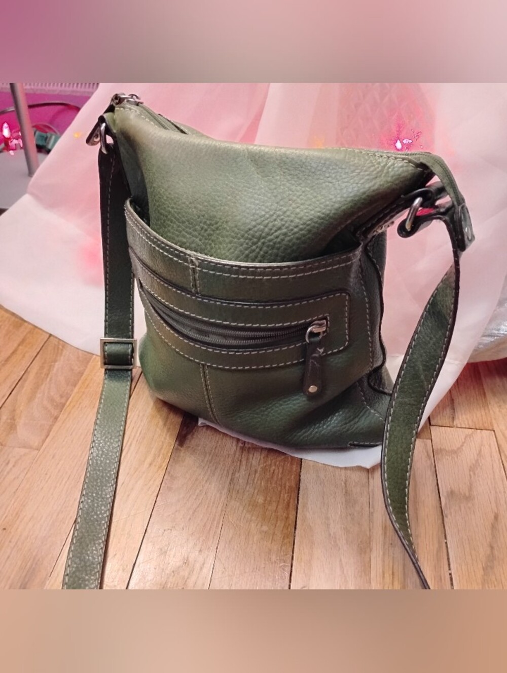 Fossil Vintage Cargo Crossbody Bag. Green, Pebbled Leather. - Picture 3 of 12